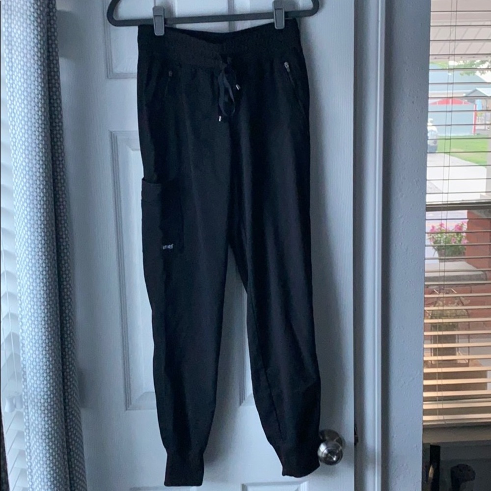 Grey’s Anatomy Leopard Print Jogger Scrub Bottoms